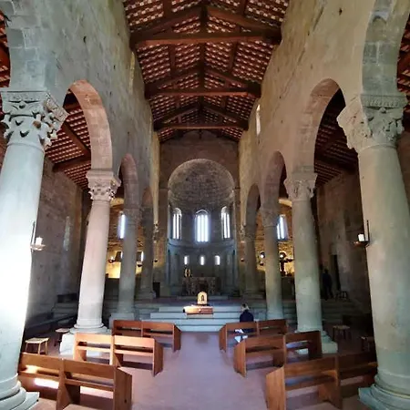 Borgo Mezzo *